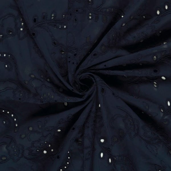 Brodeerattu puuvillakangas kukilla, navy tummansininen