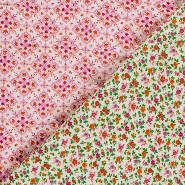 Tikattu kaksipuoleinen harsokangas, pinkki-kukka