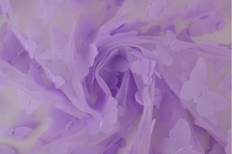 Pehme&auml; tylli perhosilla, liila