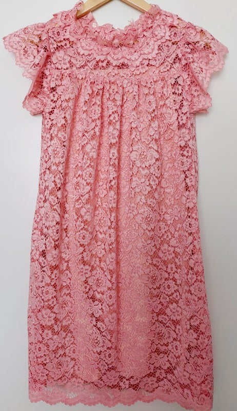 Pitsikangasmekko Lemmikki-kaavalla.