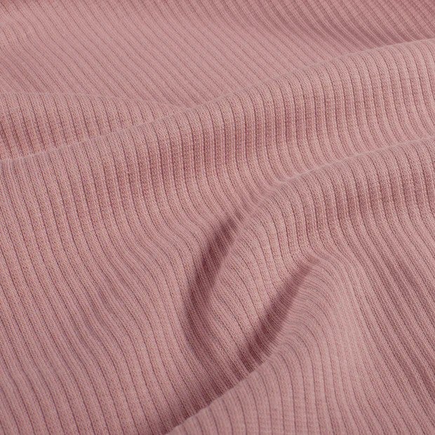 Tumma vanha roosa, ribbitrikoo